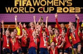 Spain celebrate winning the 2023 Women's World Cup